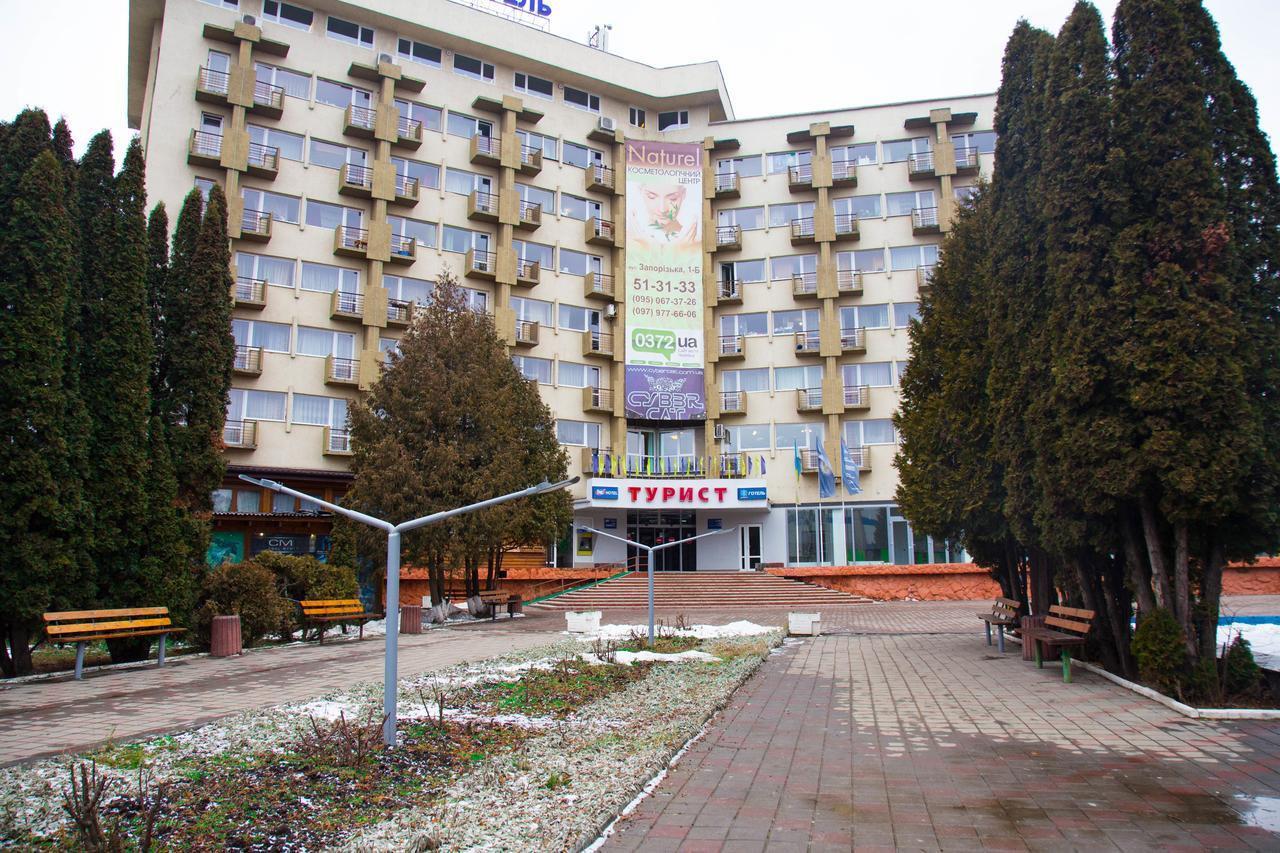 Tourist Tchernivtsi Extérieur photo